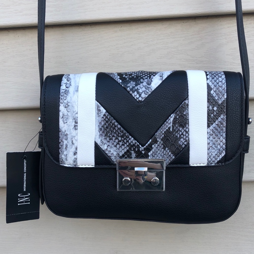 NWT Averry Crossbody